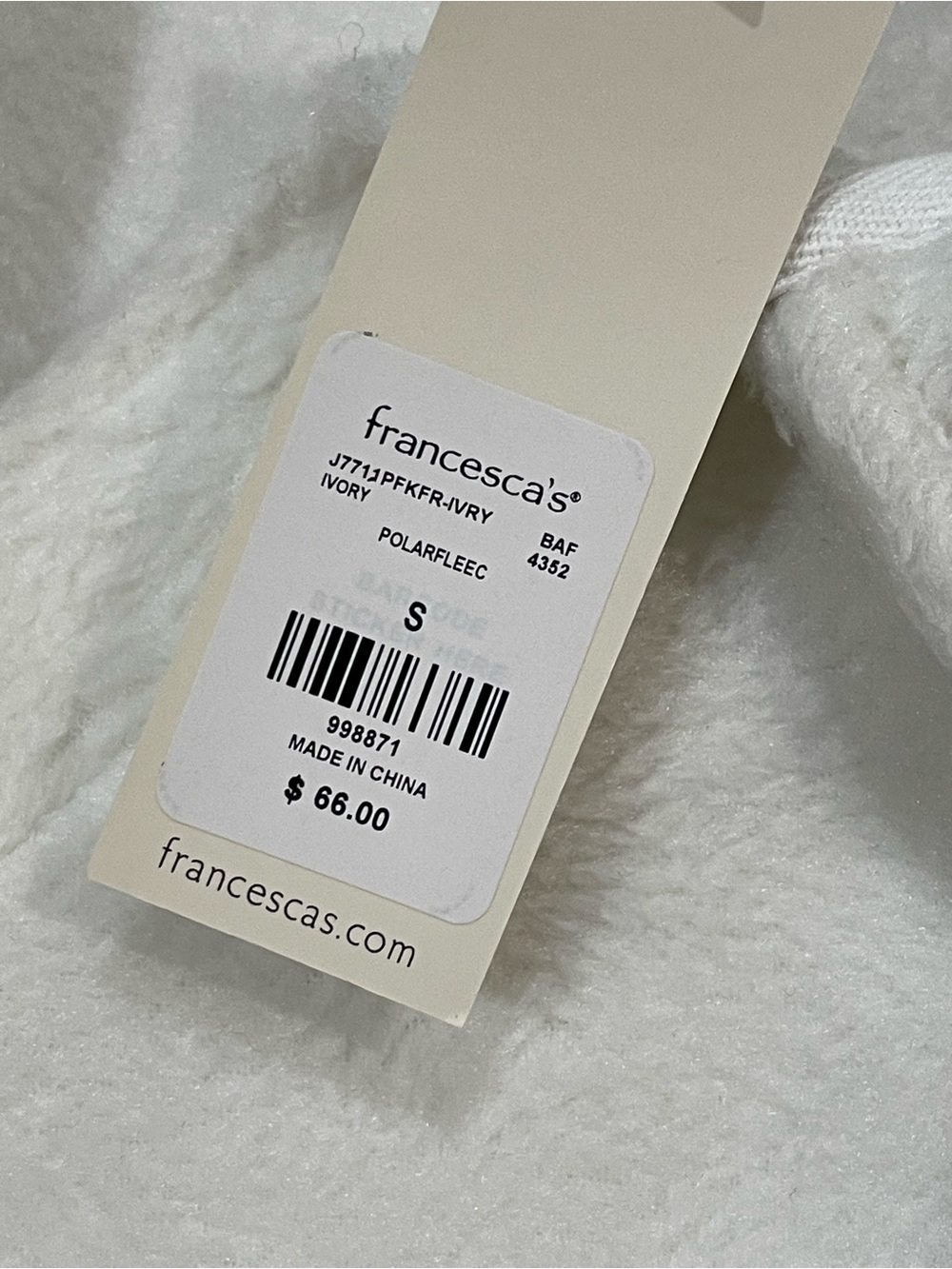 Cream Shacket NWT Fuzzy Fleece Cozy Cabincore Minimalist MiAmi Francesca Size S - Picture 4 of 12